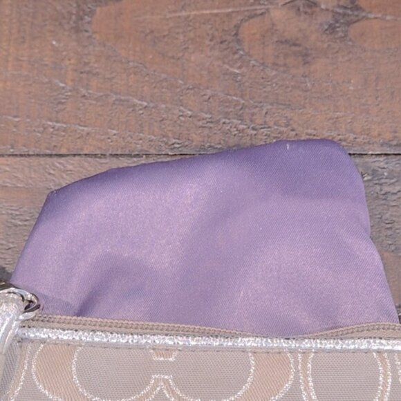 Coach Y2K Poppy Metallic Wristlet w/Hang Tag (EUC) (No Callouts) - Picture 14 of 16